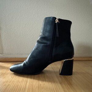 ZARA HEELED LEATHER ANKLE BOOTS WITH METAL DETAIL